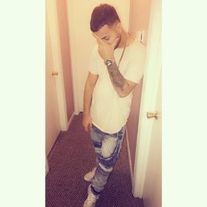 Meet your Posher, Sanchez